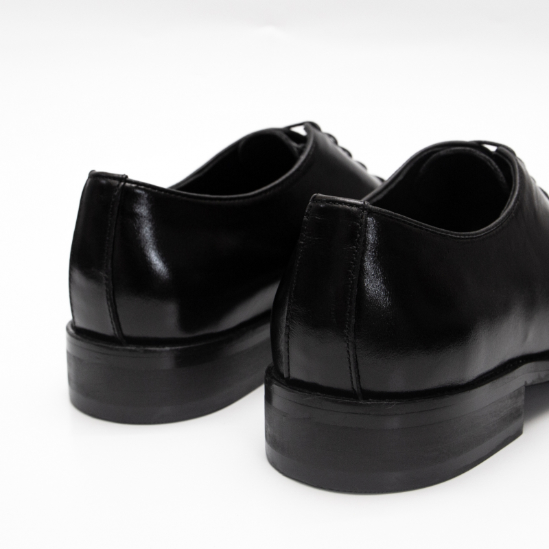 Giày tây nam công sở buộc dây dáng oxford wholecut da bò trơn màu đen FTT Leather mã F631