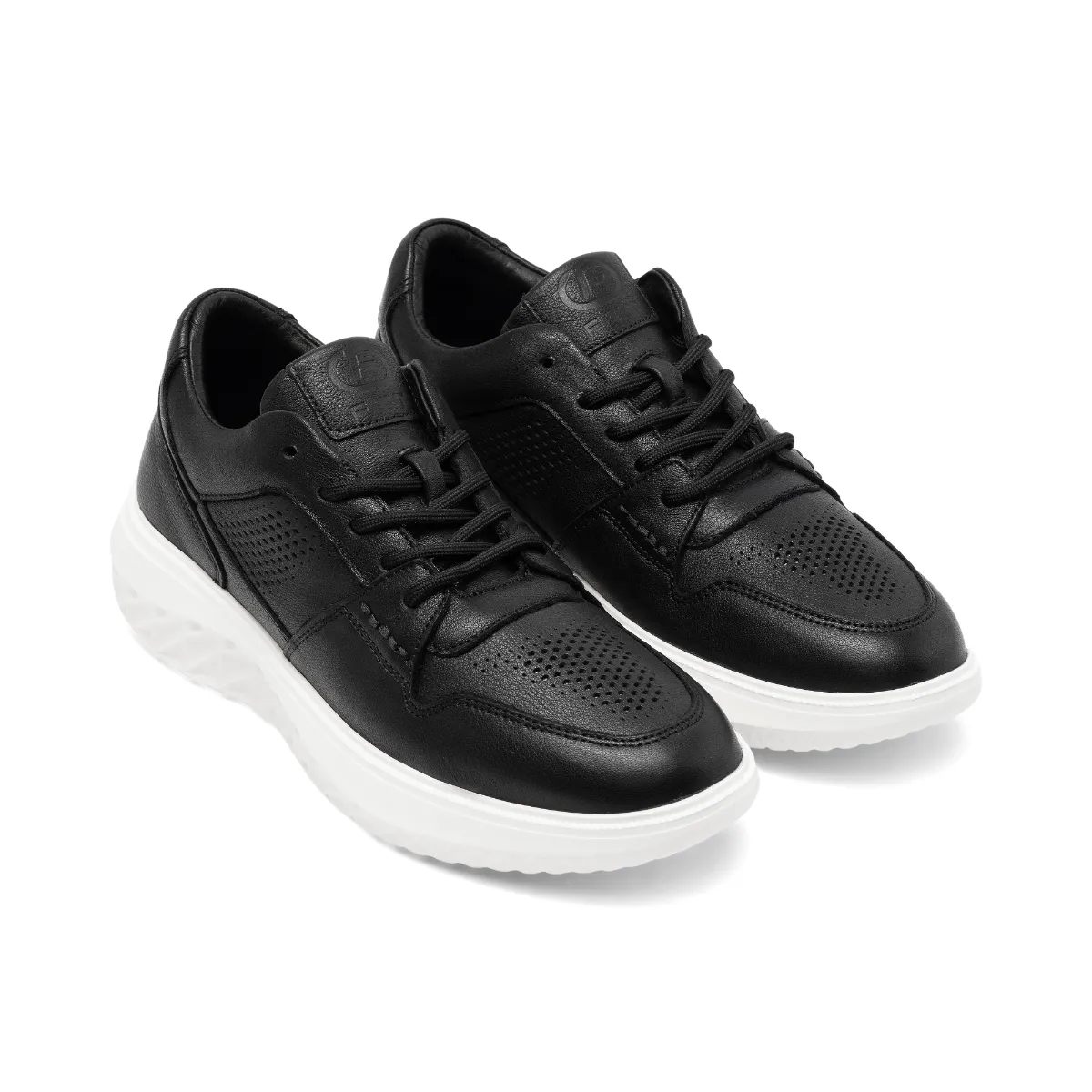 Giày da bê nam êm chân dáng thể thao FTTLeather đế sneaker cao cấp có lỗ thoáng khí màu đen GTF003BL